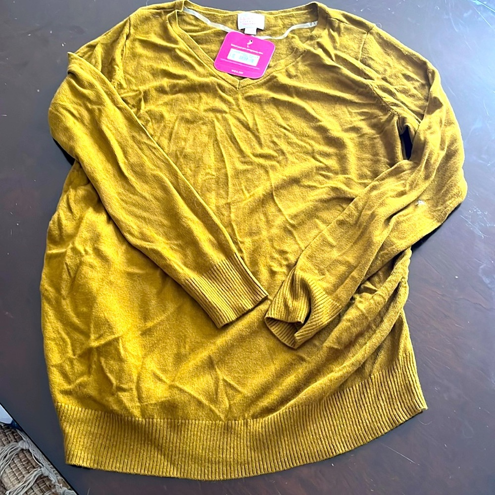 NWT maternity sweater